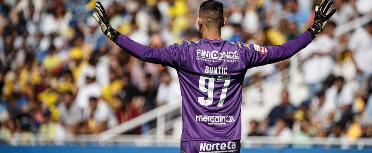 Fabijan Buntić Torwart Stuttgart